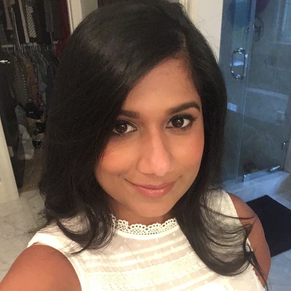 Meet your Posher, Rubina - Picture 1 of 1